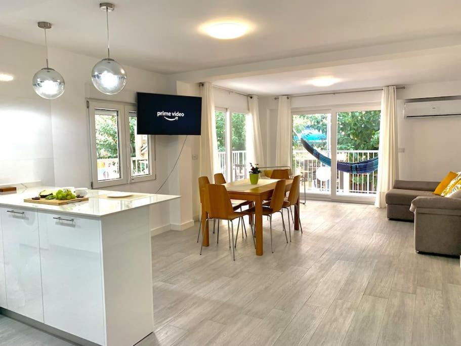 New Stylish Beach Front Apartment Cullera Εξωτερικό φωτογραφία