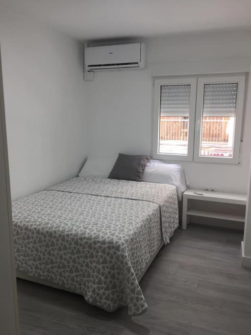New Stylish Beach Front Apartment Cullera Εξωτερικό φωτογραφία